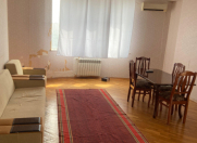 İcarəyə verilir 2 otaqlı 92 m2 köhnə tikili Xalqlar Dostluğu m.