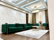 Satılır 4 otaqlı 160 m2 yeni tikili Həzi Aslanov m.