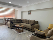 İcarəyə verilir 2 otaqlı 80 m2 köhnə tikili 28 May m.