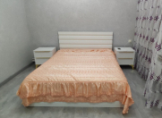 İcarəyə verilir 2 otaqlı 65 m2 köhnə tikili İçəri Şəhər m.