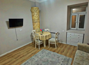 Satılır 2 otaqlı 40 m2 köhnə tikili Fəvvarələr meydanı