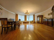 Satılır 4 otaqlı 240 m2 yeni tikili Qış parkı