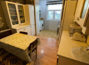 Satılır 3 otaqlı 85 m2 köhnə tikili Elmlər Akademiyası m.