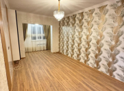 Satılır 3 otaqlı 90 m2 köhnə tikili 8 mkr