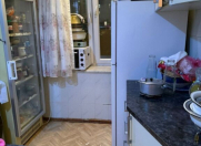 Satılır 3 otaqlı 76 m2 köhnə tikili Ağ şəhər