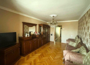 Satılır 3 otaqlı 80 m2 köhnə tikili Gənclik m.