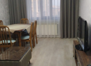 İcarəyə verilir 2 otaqlı 90 m2 yeni tikili Gənclik m.