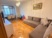 Satılır 3 otaqlı 75 m2 köhnə tikili Elmlər Akademiyası m.