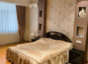 Satılır 6 otaqlı 320 m2 yeni tikili 8 Noyabr m.