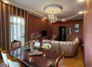 Satılır 2 otaqlı 70 m2 yeni tikili İnşaatçılar m.