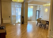 Satılır 4 otaqlı 190 m2 yeni tikili Gənclik m.