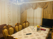 Satılır 2 otaqlı 50 m2 köhnə tikili Gənclik m.