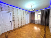 Satılır 3 otaqlı 80 m2 köhnə tikili 8 mkr