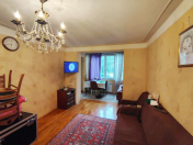 Satılır 2 otaqlı 60 m2 köhnə tikili Nəsimi r.