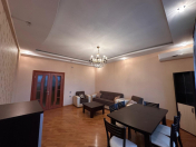 İcarəyə verilir 3 otaqlı 140 m2 yeni tikili Elmlər Akademiyası m.