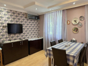 İcarəyə verilir 3 otaqlı 70 m2 köhnə tikili Elmlər Akademiyası m.