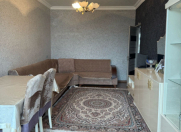 Satılır 2 otaqlı 50 m2 köhnə tikili Xalqlar Dostluğu m.