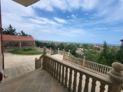 Satılır 5 otaqlı 300 m2 bağ evi Novxanı