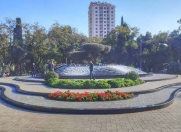 Satılır 2 otaqlı 105 m2 köhnə tikili Nəriman Nərimanov parkı