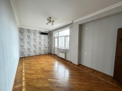 Satılır 2 otaqlı 89 m2 yeni tikili Xalqlar Dostluğu m.