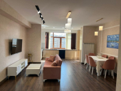 İcarəyə verilir 3 otaqlı 107 m2 yeni tikili 28 May m.