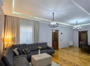 Satılır 7 otaqlı 230 m2 həyət evi Qaraçuxur