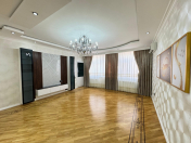 Satılır 3 otaqlı 140 m2 yeni tikili Şah İsmayıl Xətai m.