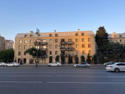 İcarəyə verilir 2 otaqlı 70 m2 köhnə tikili Şah İsmayıl Xətai m.