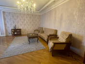 İcarəyə verilir 3 otaqlı 100 m2 yeni tikili 28 May m.