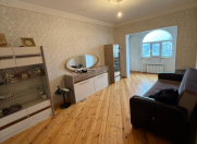 Satılır 2 otaqlı 65 m2 köhnə tikili Xətai r.