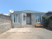 Satılır 4 otaqlı 2 m2 həyət evi Binə