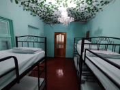 Satılır 9 otaqlı 200 m2 köhnə tikili İçəri Şəhər m.