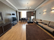 İcarəyə verilir 2 otaqlı 110 m2 yeni tikili Şah İsmayıl Xətai m.