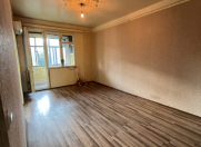 Satılır 2 otaqlı 2 m2 köhnə tikili 2 mkr