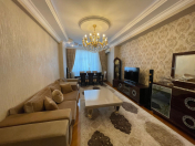 Satılır 3 otaqlı 110 m2 yeni tikili Şah İsmayıl Xətai m.