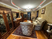 Satılır 2 otaqlı 85 m2 köhnə tikili Qara Qarayev m.