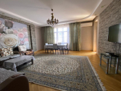 İcarəyə verilir 3 otaqlı 130 m2 yeni tikili Dəmirçi Plaza