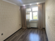 Satılır 2 otaqlı 50 m2 köhnə tikili 8 km