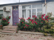 Satılır 5 otaqlı 6 m2 həyət evi Y.Ramana