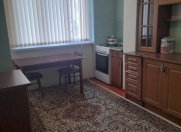 Satılır 3 otaqlı 75 m2 köhnə tikili 8 km