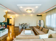 İcarəyə verilir 5 otaqlı 250 m2 yeni tikili 28 May m.