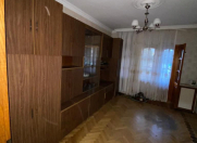 Satılır 4 otaqlı 100 m2 köhnə tikili Həzi Aslanov m.