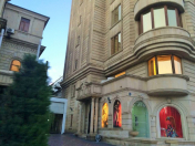 İcarəyə verilir 3 otaqlı 90 m2 köhnə tikili Sahil m.