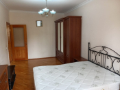 İcarəyə verilir 3 otaqlı 100 m2 köhnə tikili Yeni Yasamal