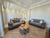 Satılır 3 otaqlı 125 m2 yeni tikili Ağ şəhər