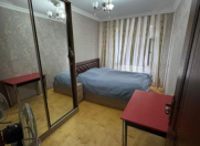 Satılır 4 otaqlı 95 m2 köhnə tikili Xalqlar Dostluğu m.