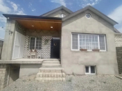 Satılır 4 otaqlı 130 m2 yeni tikili Y.Suraxanı