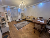 Satılır 4 otaqlı 150 m2 yeni tikili Əhmədli m.