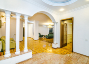 Satılır 4 otaqlı 195 m2 yeni tikili 28 May m.