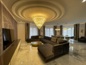 Satılır 4 otaqlı 210 m2 yeni tikili Ağ şəhər